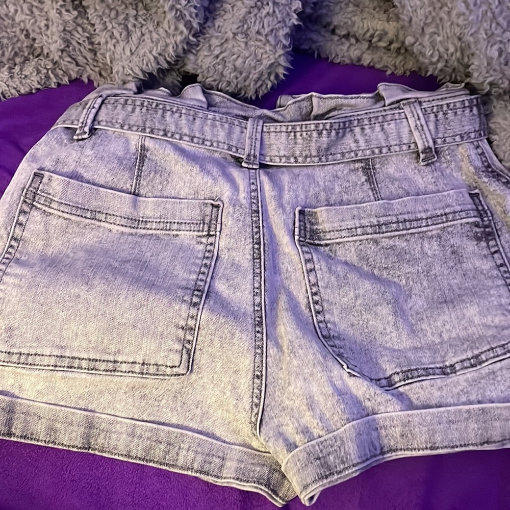 Never been worn - Picture 2 of 3